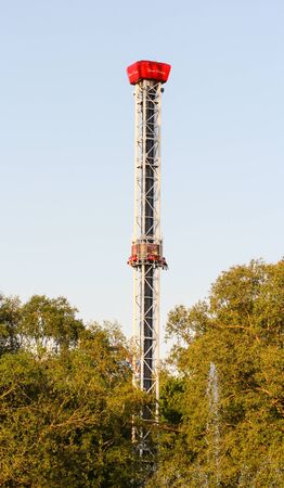 High-altitude air attraction. Amusement and extreme rides for teenagers and adults.のeditorial素材