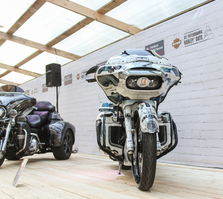Exclusive motorcycle in the pavilion. The annual International Festival of Motor Harley Davidson in St. Petersburg Ostrovsky Square.のeditorial素材