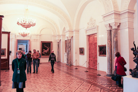 Hall with marble columns. A visit to the Hermitage as part of a cultural forum in St. Petersburg.のeditorial素材