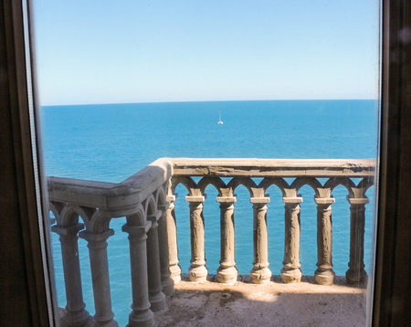 Sea view from the balcony. Small Castle Lastochkino Nest and its surroundings.のeditorial素材