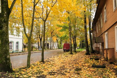 Bright autumn colors in the provincial cities of Russia.のeditorial素材