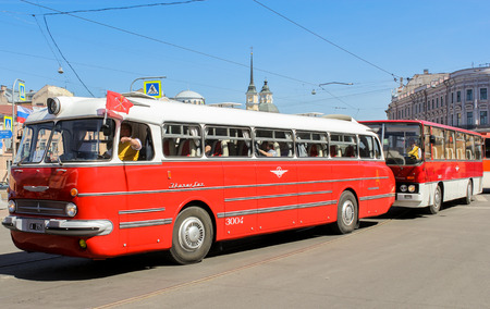 The parade of passenger and personal retro transport on the city day in St. Petersburg.のeditorial素材