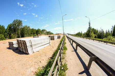 Construction of a road bridge in Kirishi across the Volkhov River.