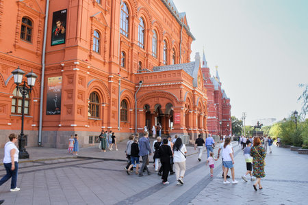 Everyday street life of a large metropolitan city.