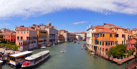 2016, APRIL, 19, Italy, Venezia, Gondolas on canal in Venice, grand canal, 2016, APRIL, 19, Italy, Veneziaのeditorial素材