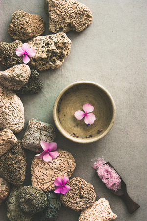 Spa natural concept. Dayspa cosmetics products. Spa and wellness setting.の写真素材