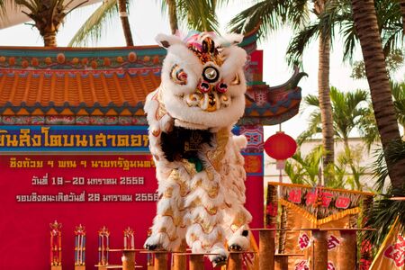 BANGKOK,/THAILAND-JANUARY 20:  lion dance dressing during parade in Chinese New Year Celebrations on January 20, 2013 in BANGKOKのeditorial素材