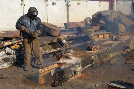 scrap metal gas welding for refining