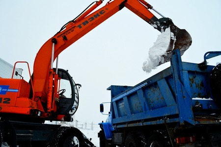 Snow snowdrifts in winter helps to take away person modern technology