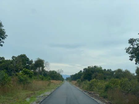 Small road straight  to the Tembila beach.