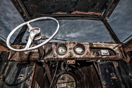 Abandoned truckの写真素材