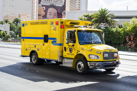 Las Vegas  U.S.A.  11082012: everyday hundreds of paramedics works on ambulances along the streets of Las Vegas .のeditorial素材