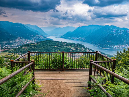 Landscape of Lake Como from Pin Umbrella sightseeingの写真素材
