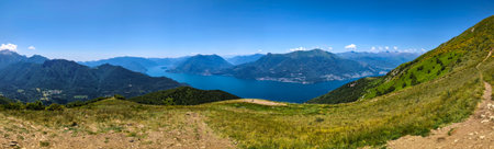 Landscape of Lake Como from Alpe Giumelloの写真素材