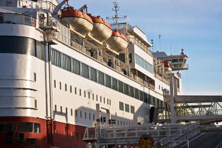 Sea liner at the portの写真素材