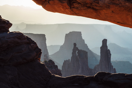 Canyonlands National Park scenic view, Mesa Arch, Utah, USAの写真素材