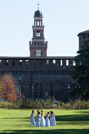MILAN, ITALY - NOVEMBER 22, 2015 - Photosession of a small wedding in Sempione Park in Milan.のeditorial素材