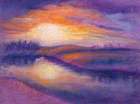 yellow sun reflected in the riverの写真素材