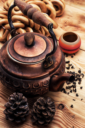 copper old tea-pot and accessoriesの写真素材