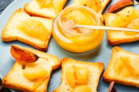 Crispy croutons or tea toast with pear jam.