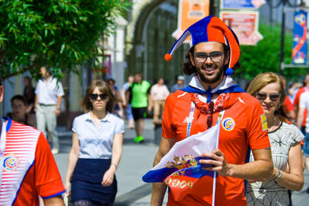 NIZHNY NOVGOROD. RUSSIA. JUNE 27, 2018. FIFA-2018. The fan from Costa Rica with the Russian flagのeditorial素材