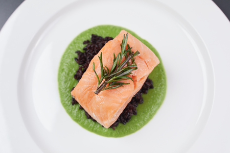 sous vide cooking fishの写真素材