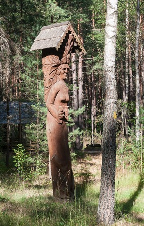 Wooden sculpture. Museum \"Forest echoes (Girios aidas). Druskininkai, Lithuaniaのeditorial素材