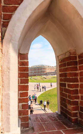 Fragment of a figure of the bridge. Museum-Reserve "Tsaritsyno". Moscowのeditorial素材