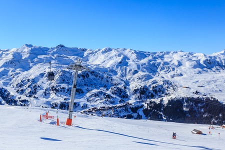 On the slopes of the ski resort of Meriber. Franceのeditorial素材
