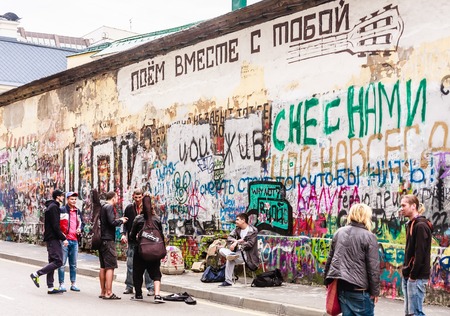 Tsoi wall in Arbat district. All the Victor tsoi fans keep posting writes on this wall to remember their heroのeditorial素材