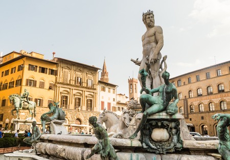 The famous fountain of Neptune and statue of Cosimo I de Medici on Piazza della Signoria in Florence, Italyの写真素材