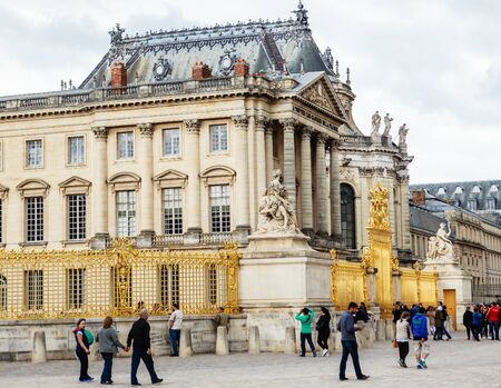 Golden Gate of Chateau de Versailles.  Court of honor (Court d'honneur). Salon of Hercules.  Chapel of Louis. Franceのeditorial素材