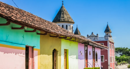 Street with colorful houses, Granada, founded in 1524, Nicaragua, Central Americaの写真素材