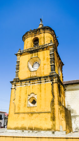 Mexican-style baroque facade of the Iglesia de la Recoleccion church built in 1786, in this historic northwest city, Leon, Nicaragua, Central Americaの素材 [FY310162489159]