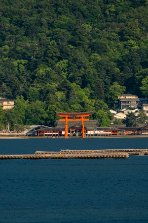 Great Torii of Itsukushima Shrine, UNESCO World Heritage Site and One of Japan's Three Scenic Views, Miyajima, Hatsukaichi City, Hiroshima Prefecture, Japanの写真素材
