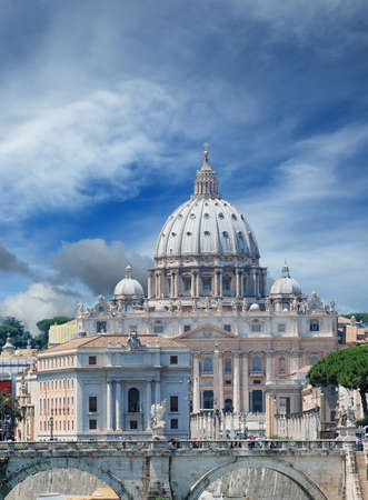 The Saint Peter's Basilica in Vatican, Italia.の写真素材