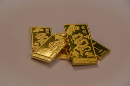 zodiac sign in gold bar