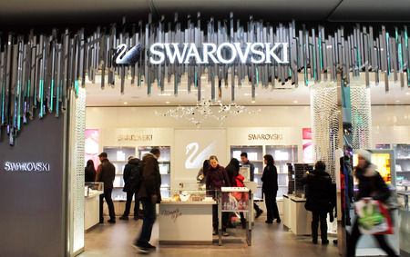 Swarovski storeのeditorial素材