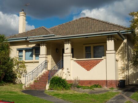 Melbourne, Australia - August 11, 2016: California bungalow style house in eastern suburban Box Hill. California bungalows were mainly built between 1910 and 1940.のeditorial素材