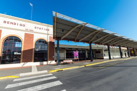 Bendigo, Australia - October 28, 2018: Bendigo railway station opened in 1862. Bendigo is connected by VLine train to Melbourne, Swan Hill and Echuca.のeditorial素材