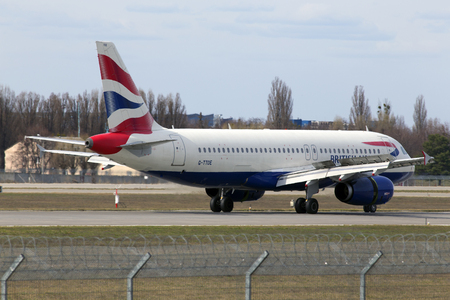 Borispol, Ukraine - March 25, 2017: British Airways Airbus A320-200 A320-200 aircraft landing on the runway to Borispol International Airport on March 25, 2017. Editorial use onlyのeditorial素材