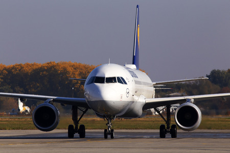 Borispol, Ukraine - October 17, 2018: Lufthansa D-AIUL Airbus A320-200 aircraft running to the Borispol International Airport parkingのeditorial素材