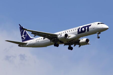 Borispol, Ukraine - June 07, 2019: SP-LNL LOT - Polish Airlines Embraer ERJ-195LR (ERJ-190-200 LR) aircraft on the clouds sky backgroundのeditorial素材