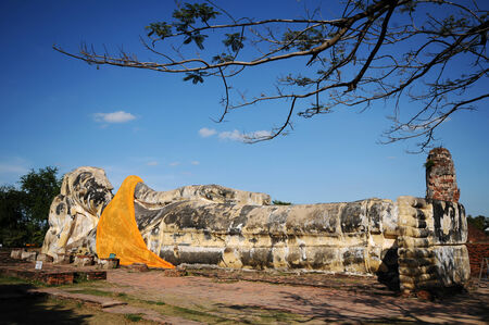 Reclining Buddha at Wat Lokayasutharam , Ayutthaya, Thailand の写真素材