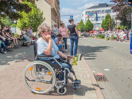 Kirchheimbolanden,Rheinland-Pfalz/Germany-06 23 2019: Waiting for parade in German town during Beer weekのeditorial素材