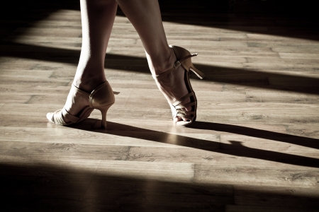 Female feet on the dance floorの販売画像