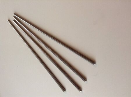 Threaded rodsの素材