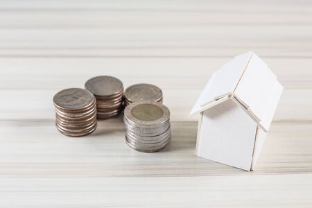 The building white paper house image ideaの写真素材