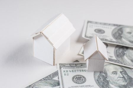 The building white paper house image ideaの写真素材