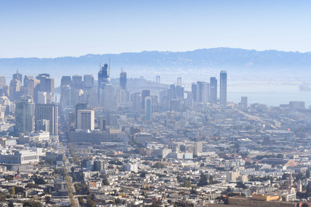 Foggy downtown is seen from the Twin Peaks, San Francisco, USA.のeditorial素材